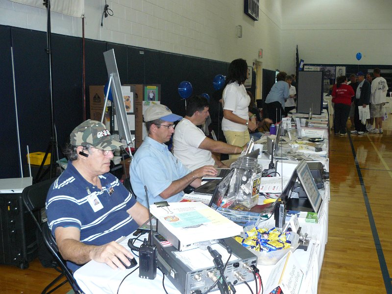 Jupiter Jubilee 3.JPG - Bob-KF2GQ and Kevin-W4JKJ